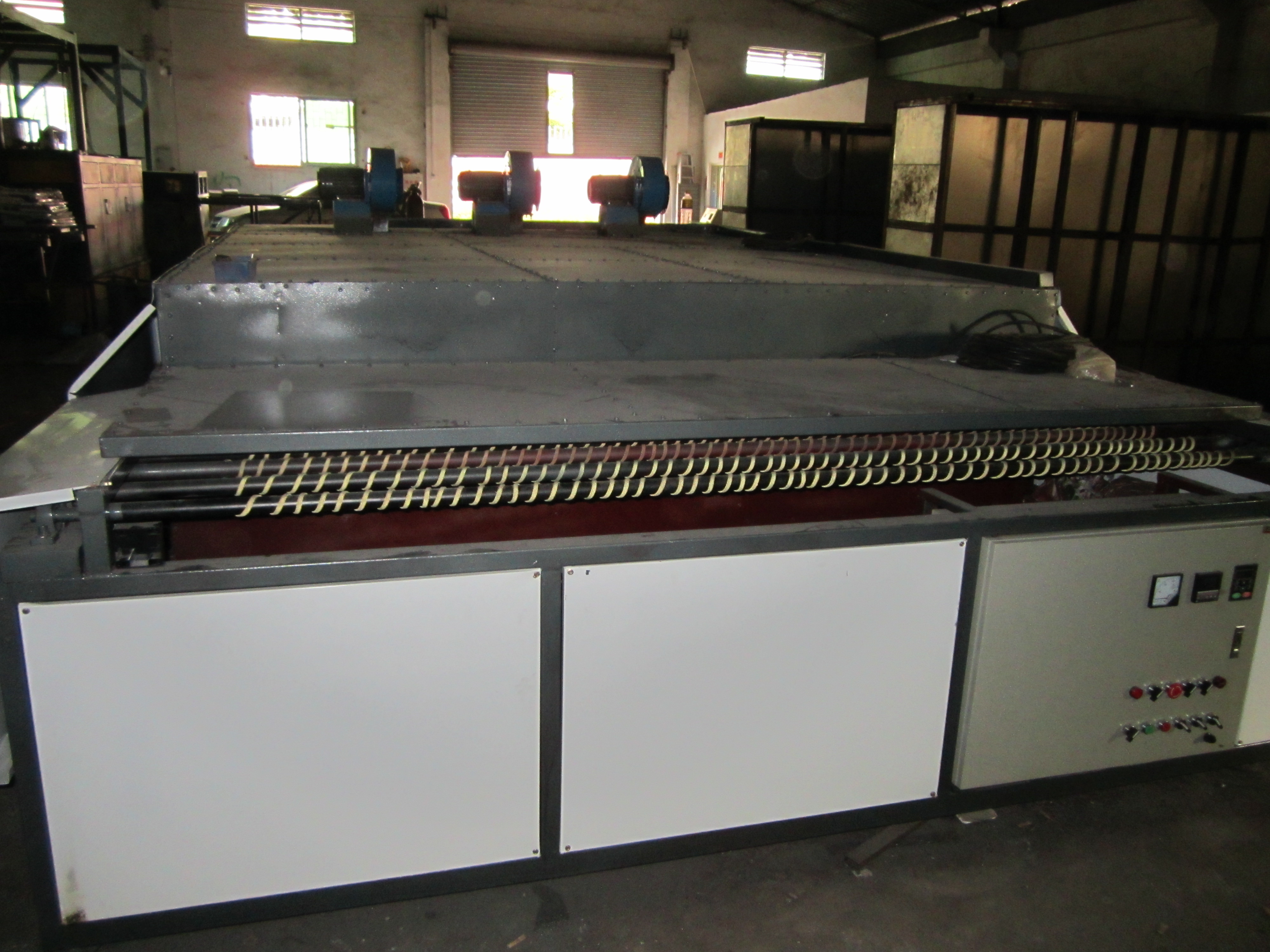 Glass IR heater machine